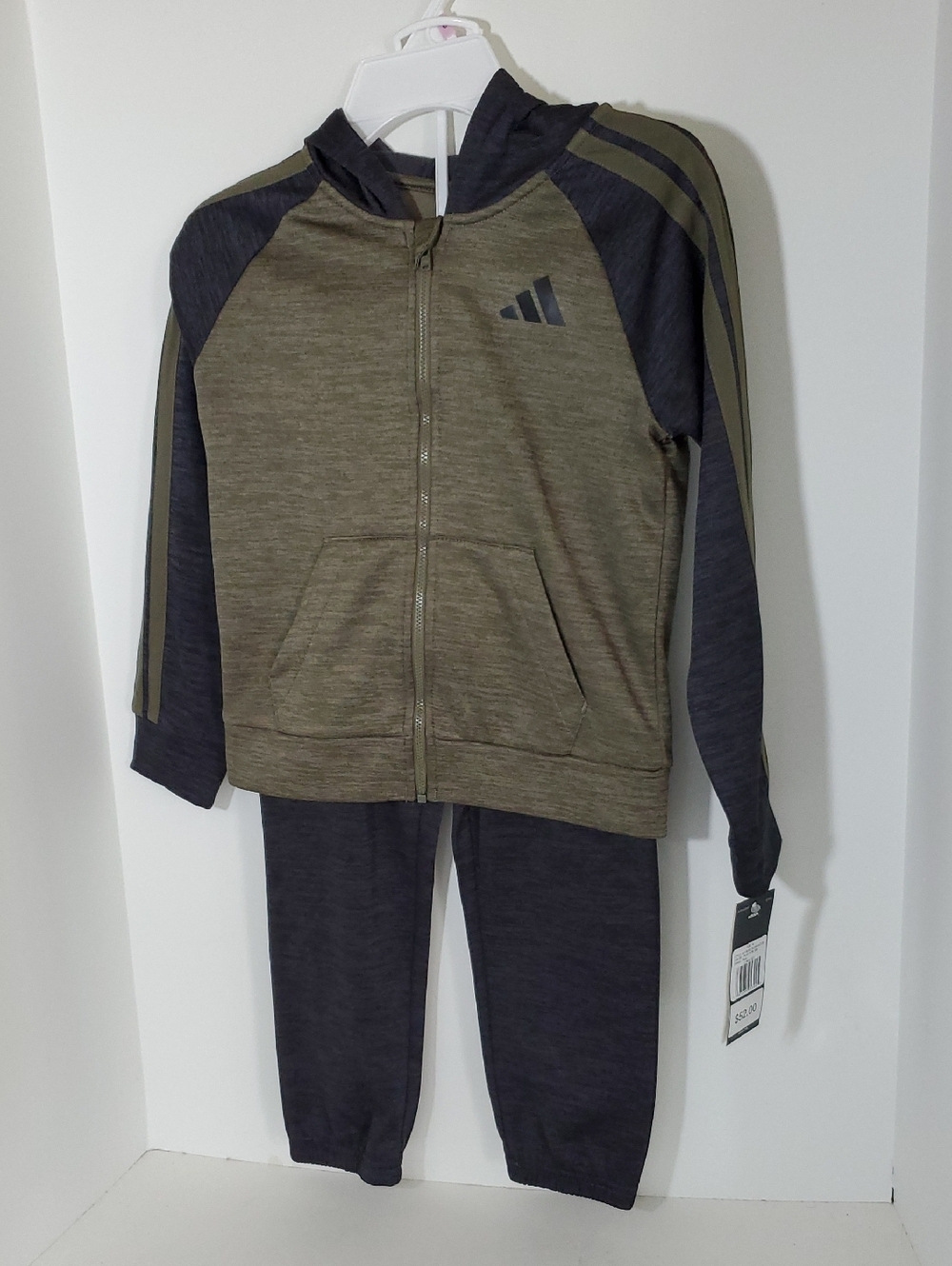 adidas Boys Olive/Gray Kids Hooded Zip Jacket with Joggers Size 6 NWT
